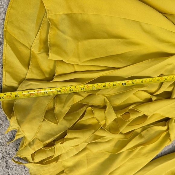 Andrea Iyamah size 6 (S) NWT Bright Yellow Long Sleeve romper with shorts - Picture 11 of 15